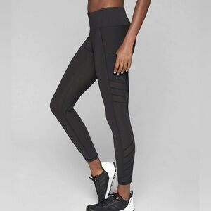Athleta Slash Stealth 7/8 Tight Legging Size Medium